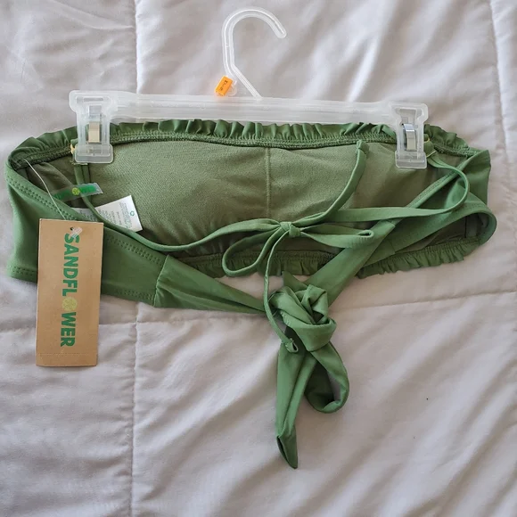 Green Bathing suit🩱 🛁 - Picture 4 of 7